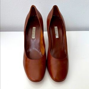 Barneys New York Vintage Brown Leather Heels